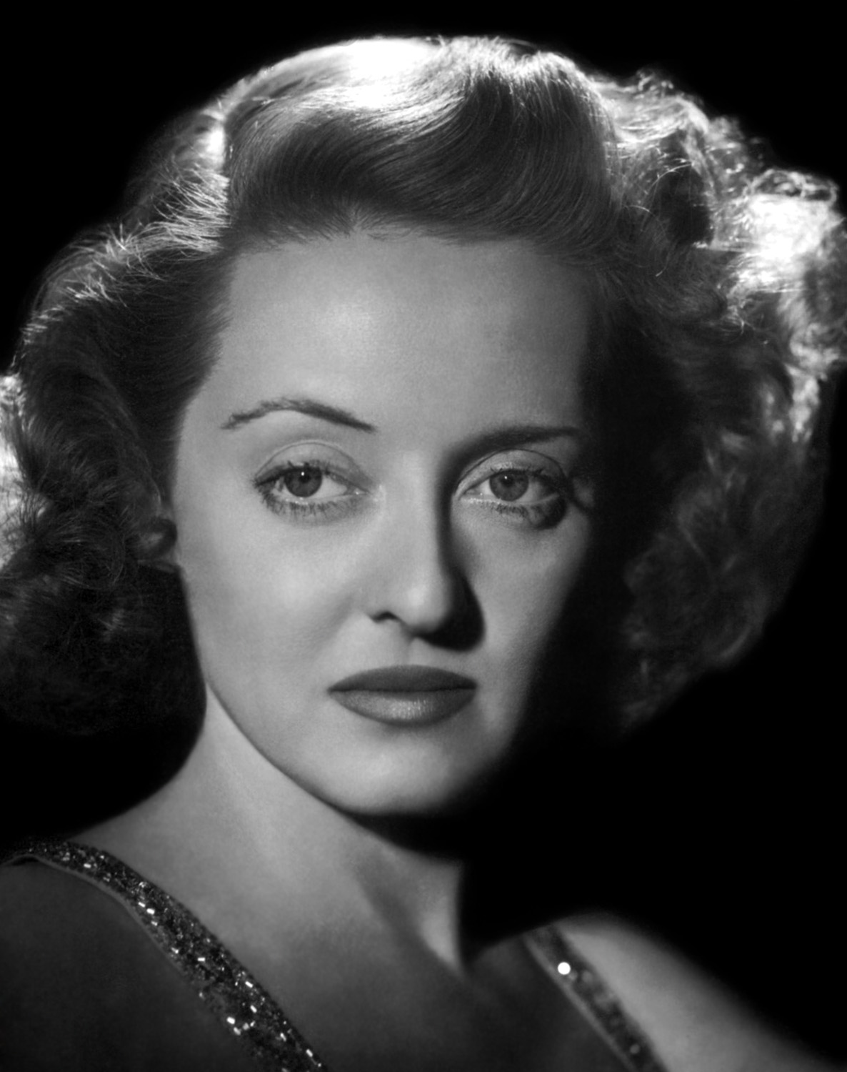 Classify bette davis